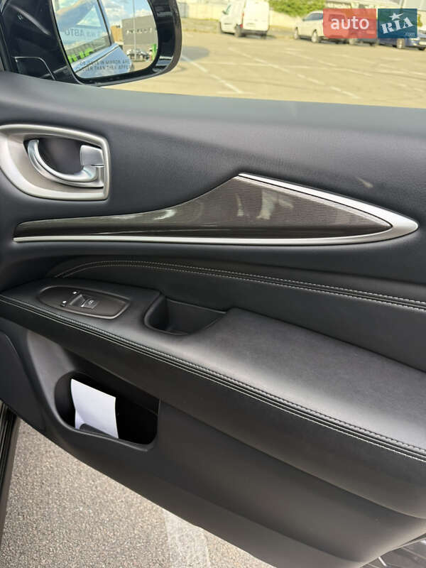 Внедорожник / Кроссовер Infiniti QX60 2016 в Киеве