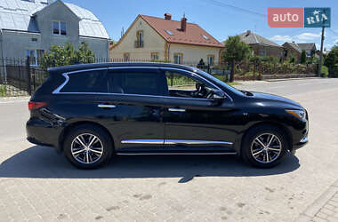 Позашляховик / Кросовер Infiniti QX60 2016 в 