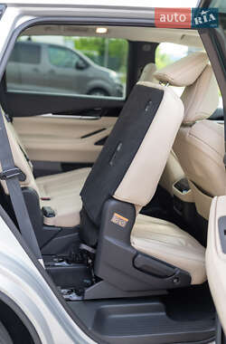 Внедорожник / Кроссовер Infiniti QX60 2023 в 