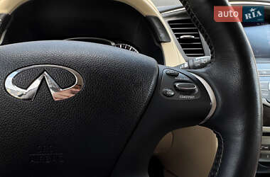 Позашляховик / Кросовер Infiniti QX60 2020 в 