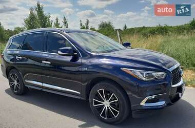 Позашляховик / Кросовер Infiniti QX60 2016 в Ужгороді