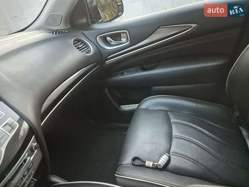 Внедорожник / Кроссовер Infiniti QX60 2017 в Каменском