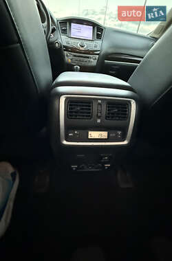 Внедорожник / Кроссовер Infiniti QX60 2013 в 