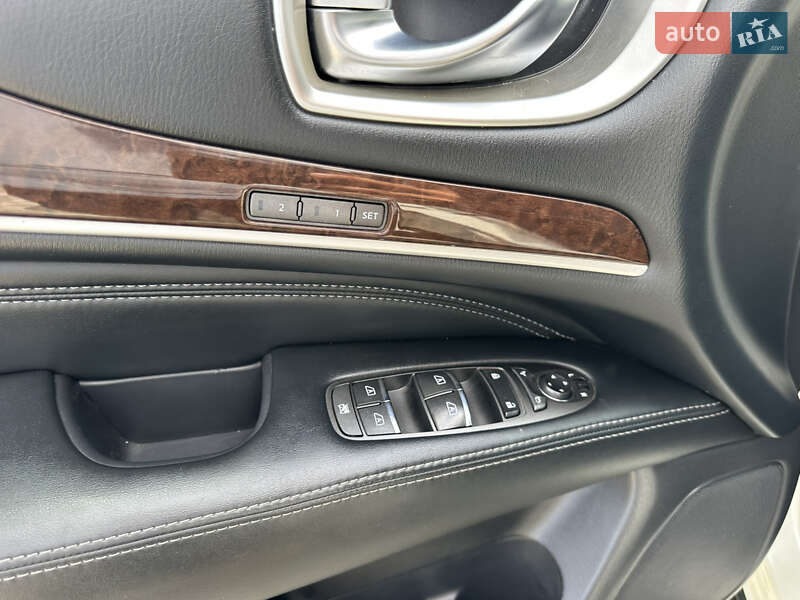 Внедорожник / Кроссовер Infiniti QX60 2016 в Ивано-Франковске