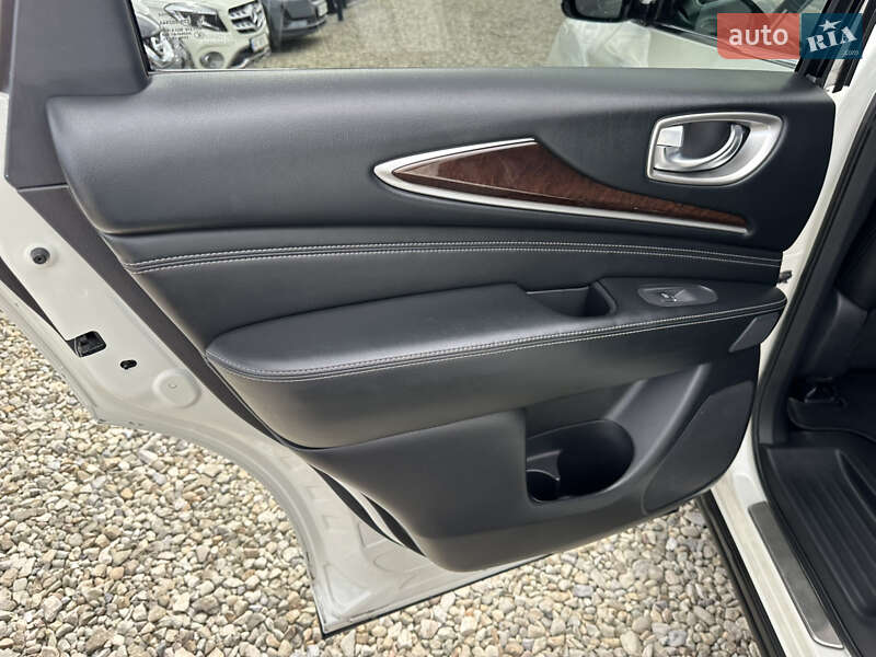 Внедорожник / Кроссовер Infiniti QX60 2016 в Ивано-Франковске