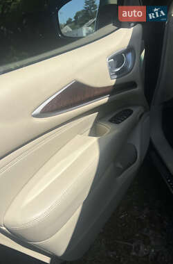 Внедорожник / Кроссовер Infiniti QX60 2013 в 