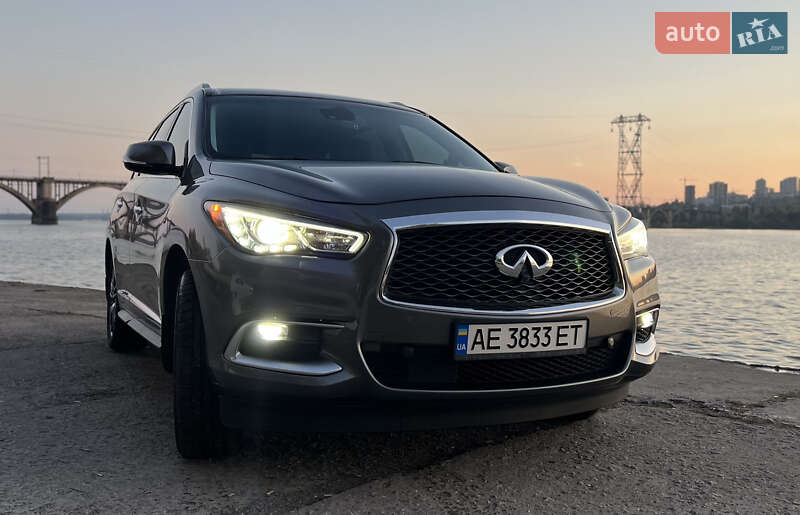 Внедорожник / Кроссовер Infiniti QX60 2016 в Днепре фото 7 Внедорожник / Кроссовер Infiniti QX60 2016 в Днепре