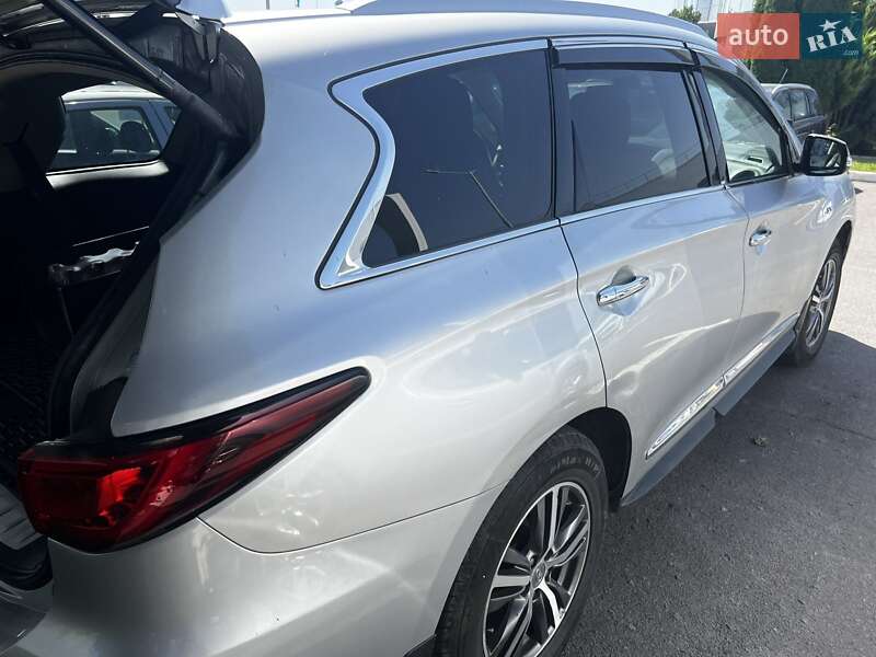 Внедорожник / Кроссовер Infiniti QX60 2016 в Ровно