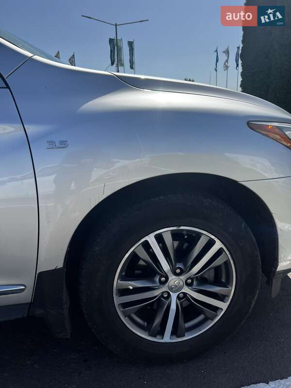 Внедорожник / Кроссовер Infiniti QX60 2016 в Ровно