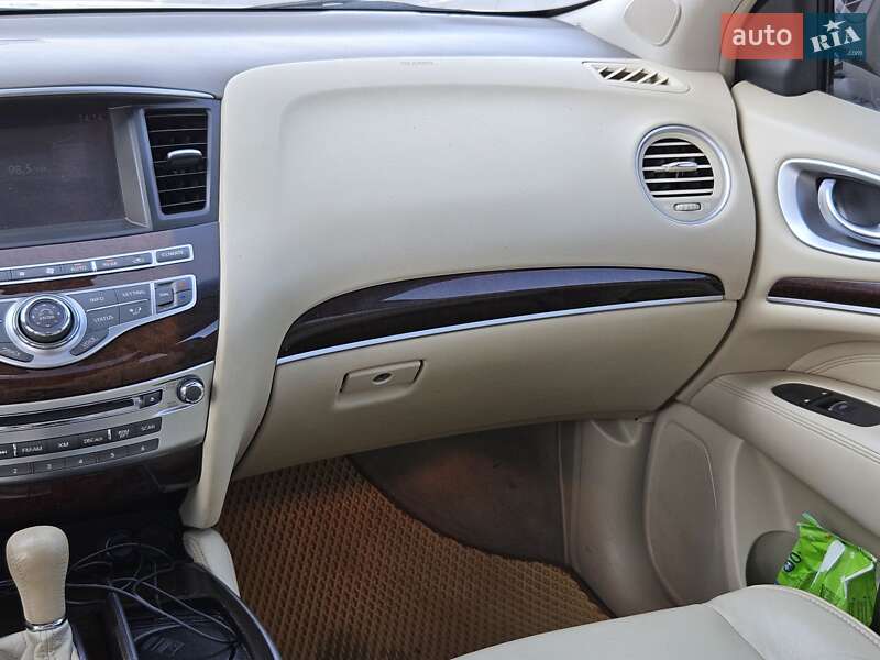 Позашляховик / Кросовер Infiniti QX60 2014 в Києві