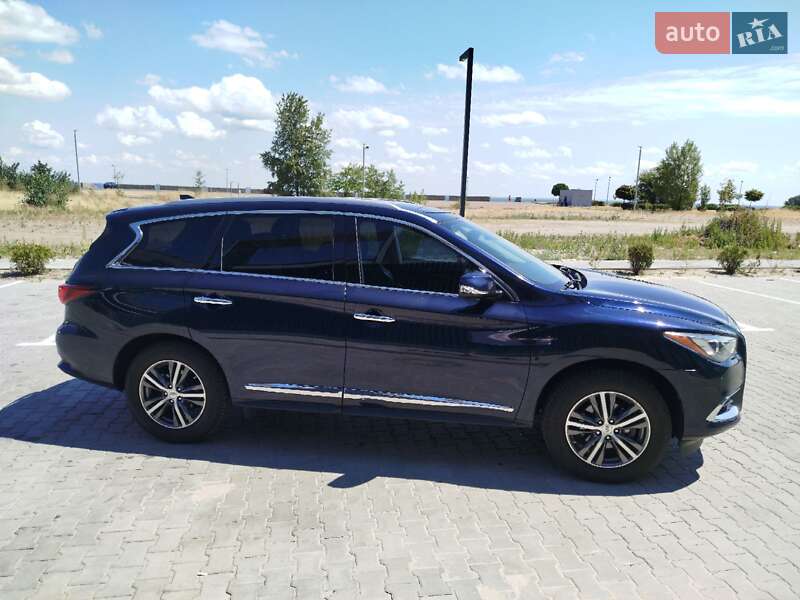 Внедорожник / Кроссовер Infiniti QX60 2018 в Черкассах