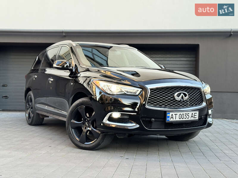 Внедорожник / Кроссовер Infiniti QX60 2018 в 