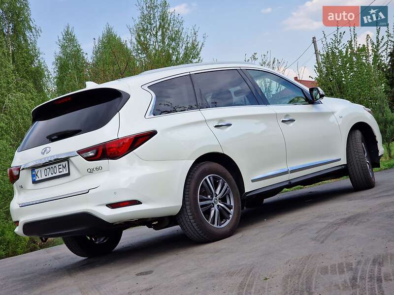 Внедорожник / Кроссовер Infiniti QX60 2018 в Киеве