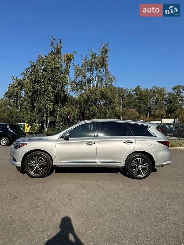 Внедорожник / Кроссовер Infiniti QX60 2018 в Полтаве