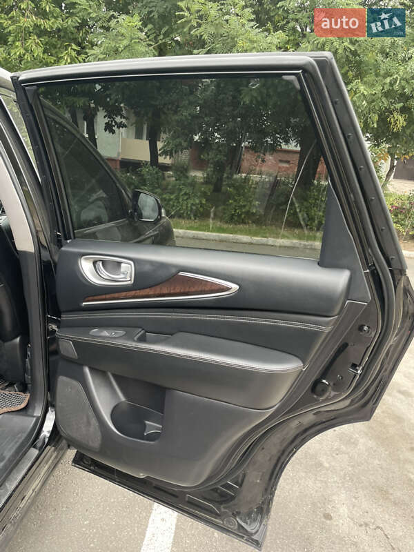 Внедорожник / Кроссовер Infiniti QX60 2016 в Киеве