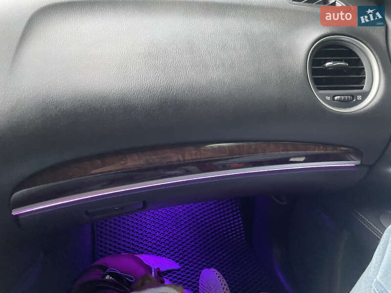 Внедорожник / Кроссовер Infiniti QX60 2016 в Киеве