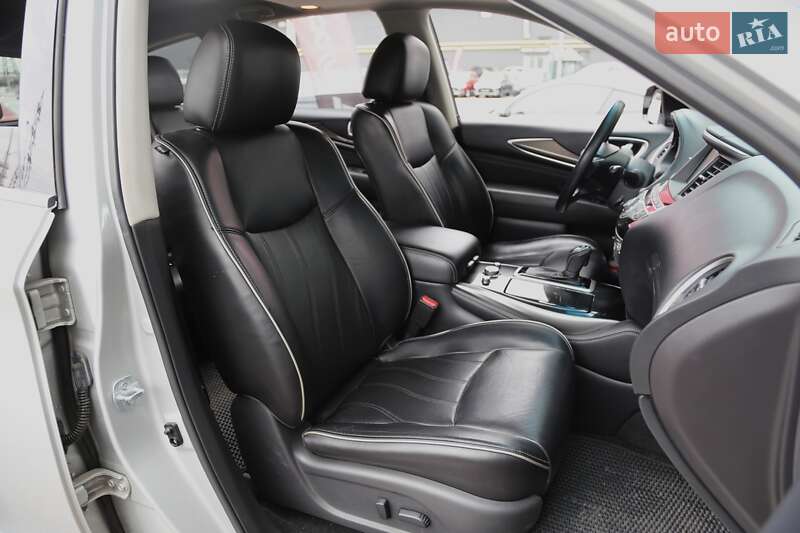 Внедорожник / Кроссовер Infiniti QX60 2016 в Киеве