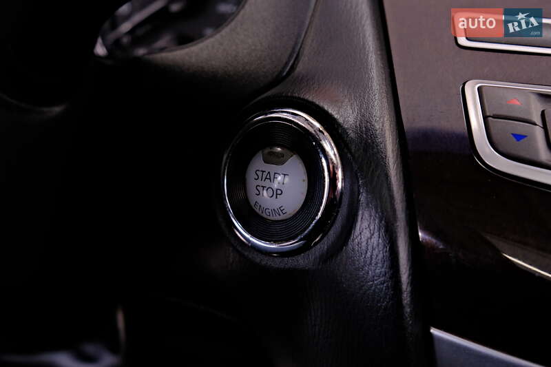 Внедорожник / Кроссовер Infiniti QX60 2013 в Одессе