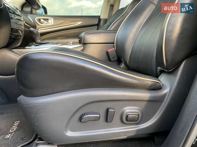 Внедорожник / Кроссовер Infiniti QX60 2017 в Киеве