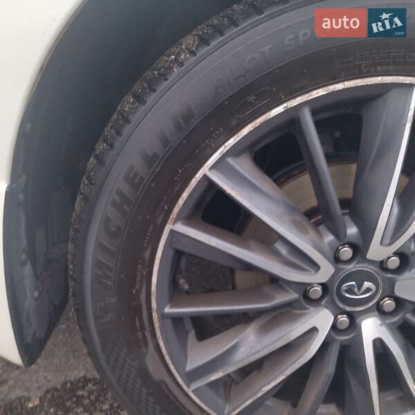 Внедорожник / Кроссовер Infiniti QX60 2020 в Сумах