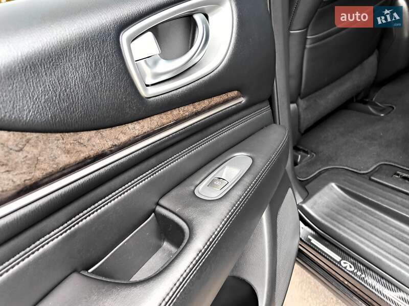 Внедорожник / Кроссовер Infiniti QX60 2014 в Киеве