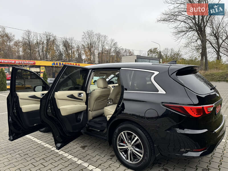 Внедорожник / Кроссовер Infiniti QX60 2016 в Тернополе