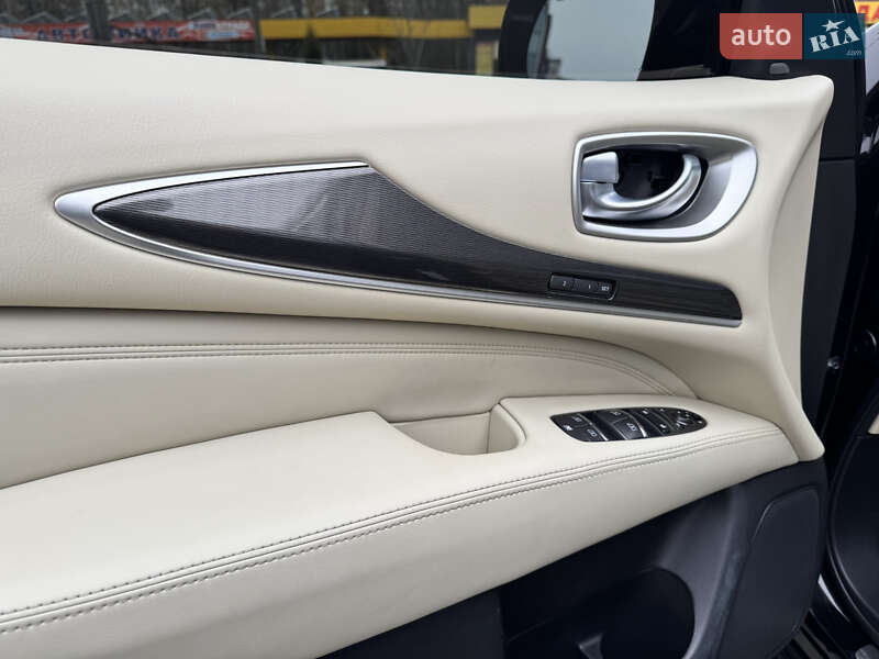 Внедорожник / Кроссовер Infiniti QX60 2016 в Тернополе