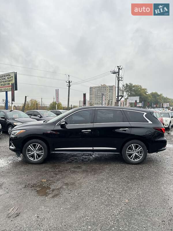Внедорожник / Кроссовер Infiniti QX60 2019 в Белогородке