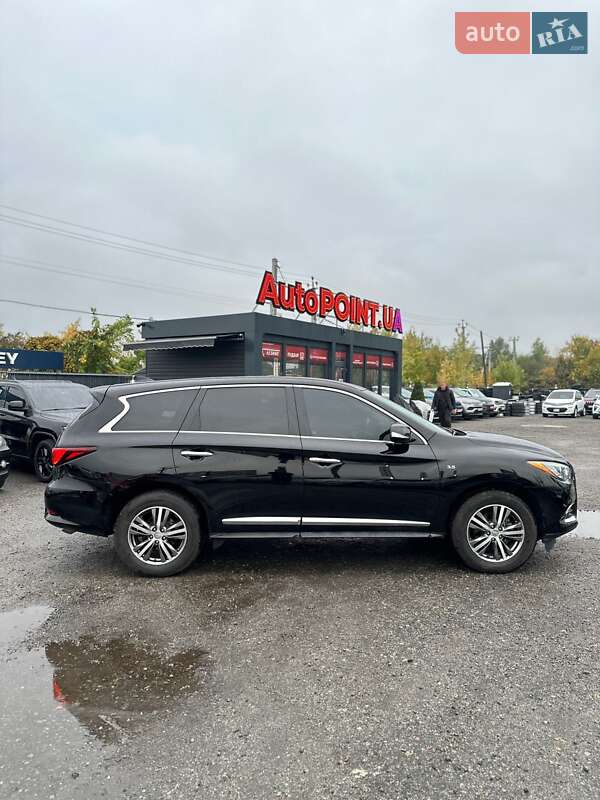 Внедорожник / Кроссовер Infiniti QX60 2019 в Белогородке