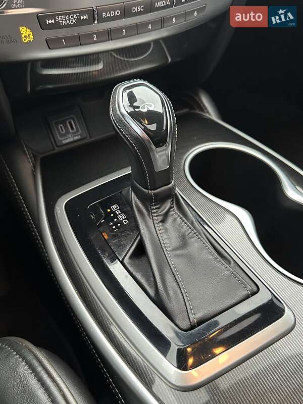 Внедорожник / Кроссовер Infiniti QX60 2019 в Белогородке