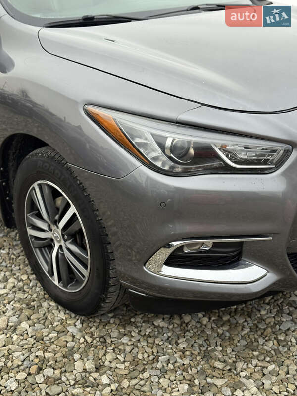 Внедорожник / Кроссовер Infiniti QX60 2016 в Ивано-Франковске