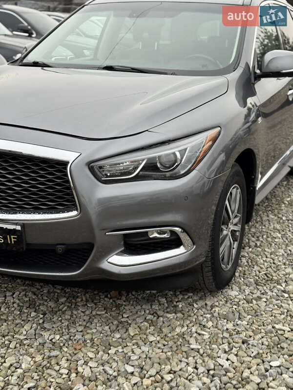 Внедорожник / Кроссовер Infiniti QX60 2016 в Ивано-Франковске