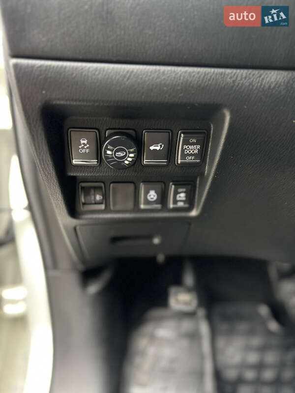 Позашляховик / Кросовер Infiniti QX60 2014 в Дніпрі фото 24 Позашляховик / Кросовер Infiniti QX60 2014 в Дніпрі