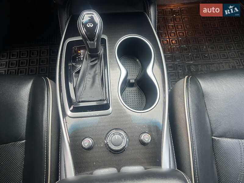 Внедорожник / Кроссовер Infiniti QX60 2017 в Хмельницком