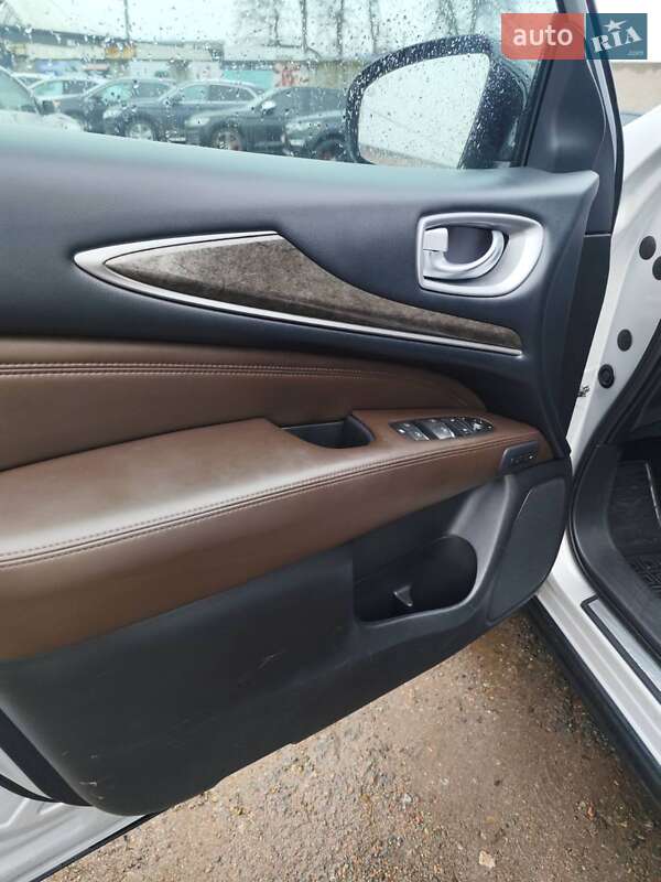 Внедорожник / Кроссовер Infiniti QX60 2014 в Чернигове