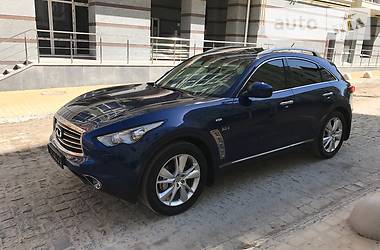 Внедорожник / Кроссовер Infiniti QX70 2014 в Киеве