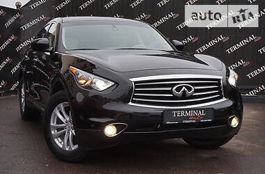 Infiniti QX70 2015