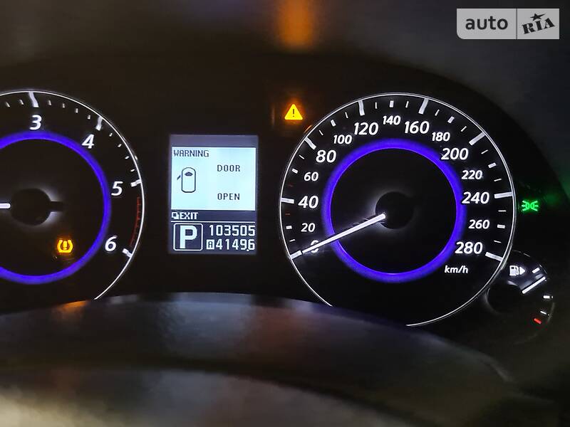 Позашляховик / Кросовер Infiniti QX70 2014 в Львові