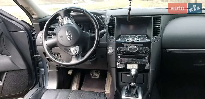 Внедорожник / Кроссовер Infiniti QX70 2016 в Сумах