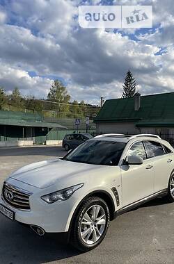 Внедорожник / Кроссовер Infiniti QX70 2013 в Киеве