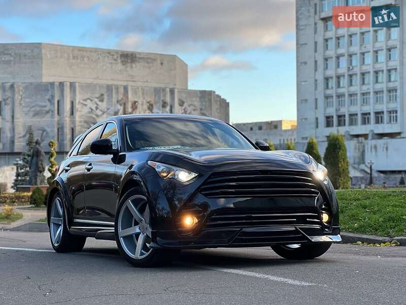 Внедорожник / Кроссовер Infiniti QX70 2016 в Киеве