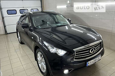 Внедорожник / Кроссовер Infiniti QX70 2013 в 