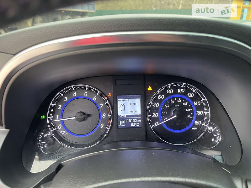 Внедорожник / Кроссовер Infiniti QX70 2014 в Тернополе