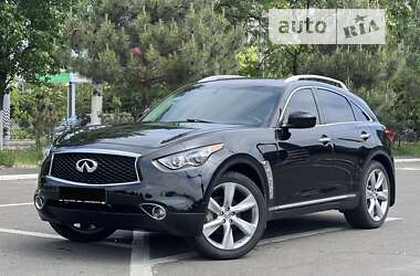 Infiniti QX70 2013