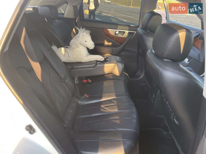 Внедорожник / Кроссовер Infiniti QX70 2015 в Львове