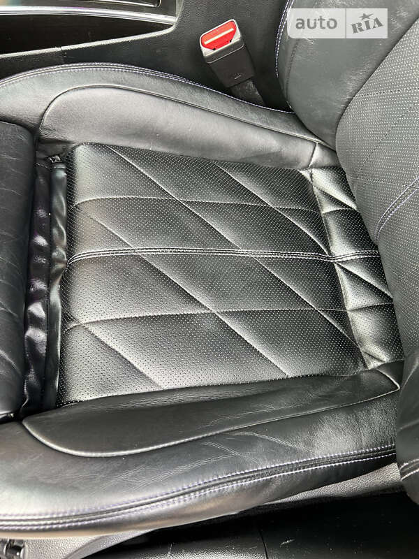 Позашляховик / Кросовер Infiniti QX70 2016 в Вишневому