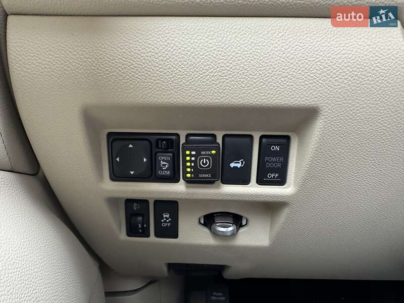 Внедорожник / Кроссовер Infiniti QX70 2016 в Киеве