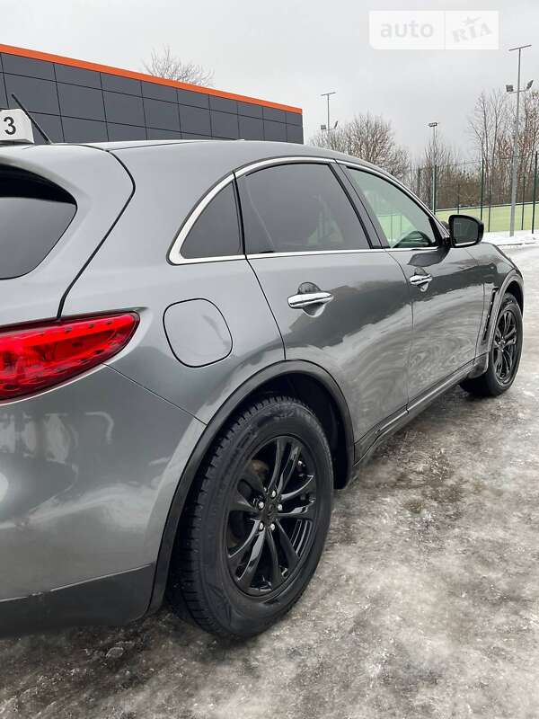 Внедорожник / Кроссовер Infiniti QX70 2017 в Киеве