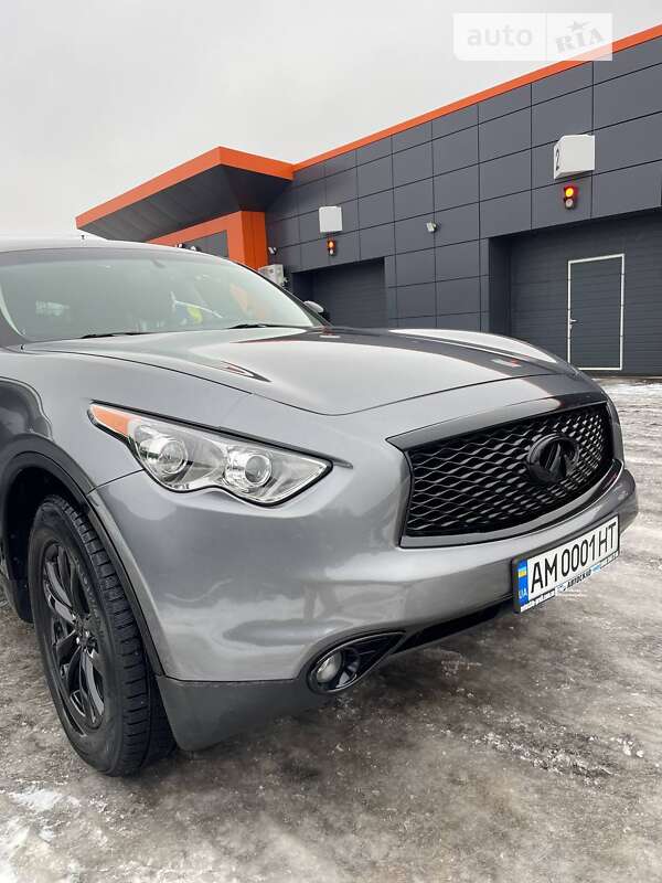 Infiniti QX70 2017