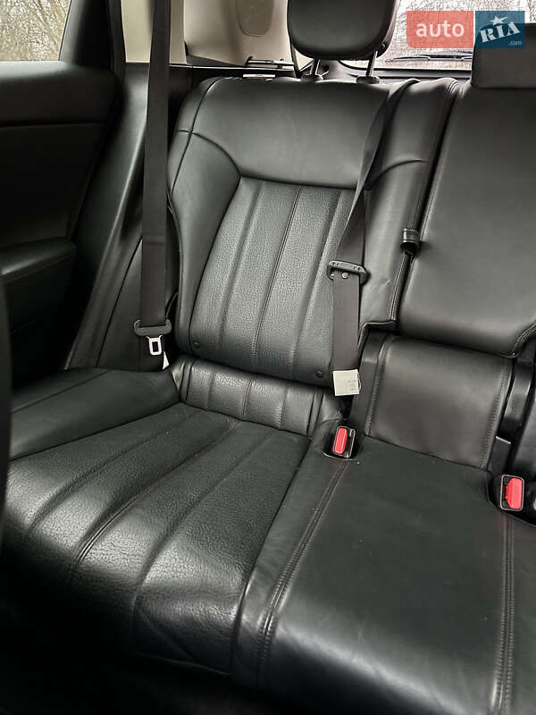 Позашляховик / Кросовер Infiniti QX70 2013 в Южноукраїнську